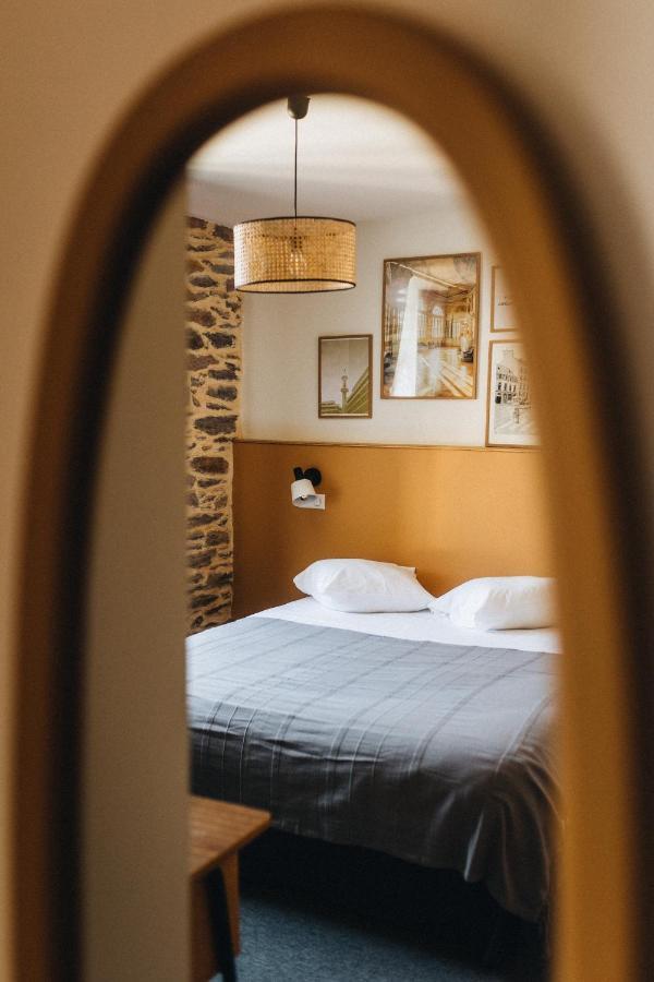 Les Chouettes Hostel Rennes Exteriör bild