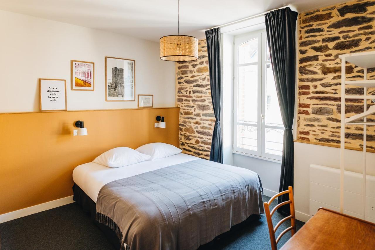 Les Chouettes Hostel Rennes Exteriör bild
