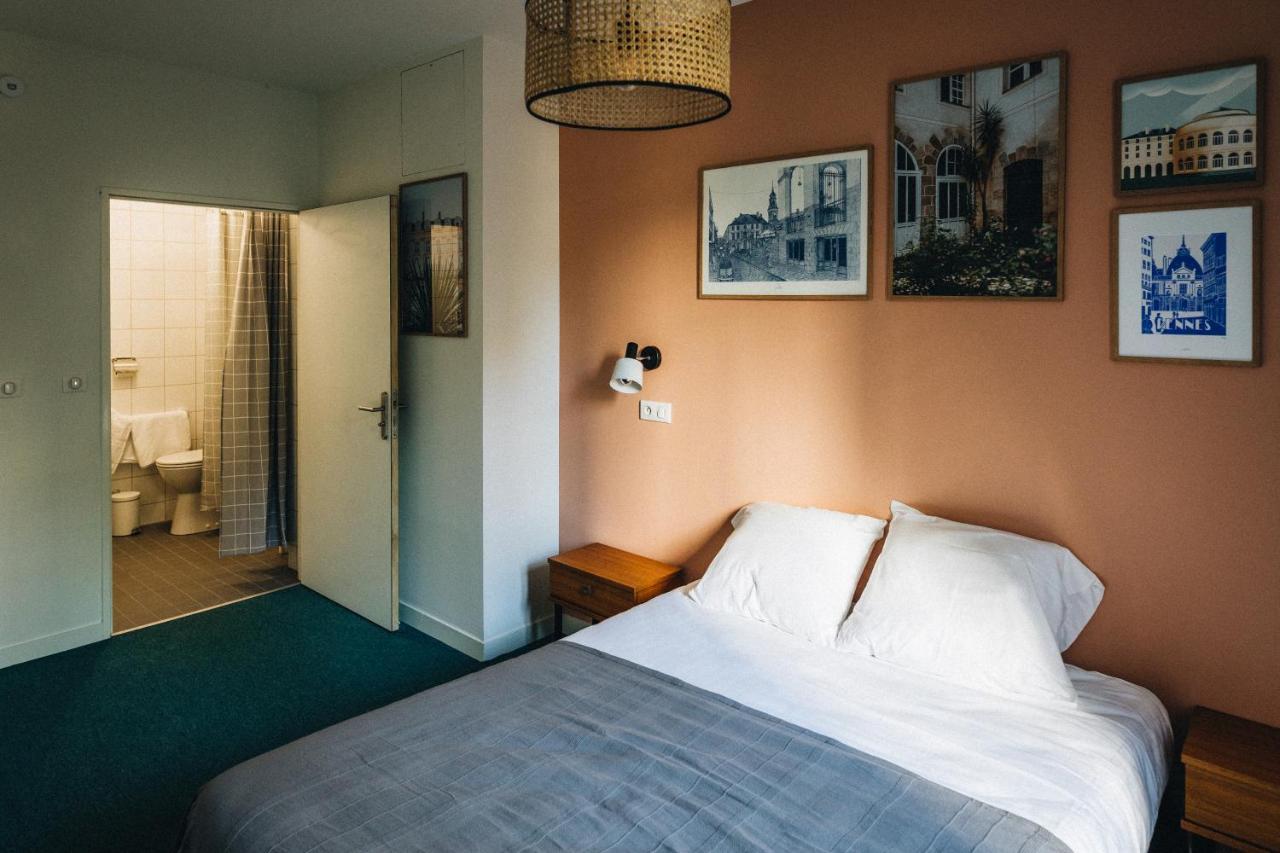 Les Chouettes Hostel Rennes Exteriör bild